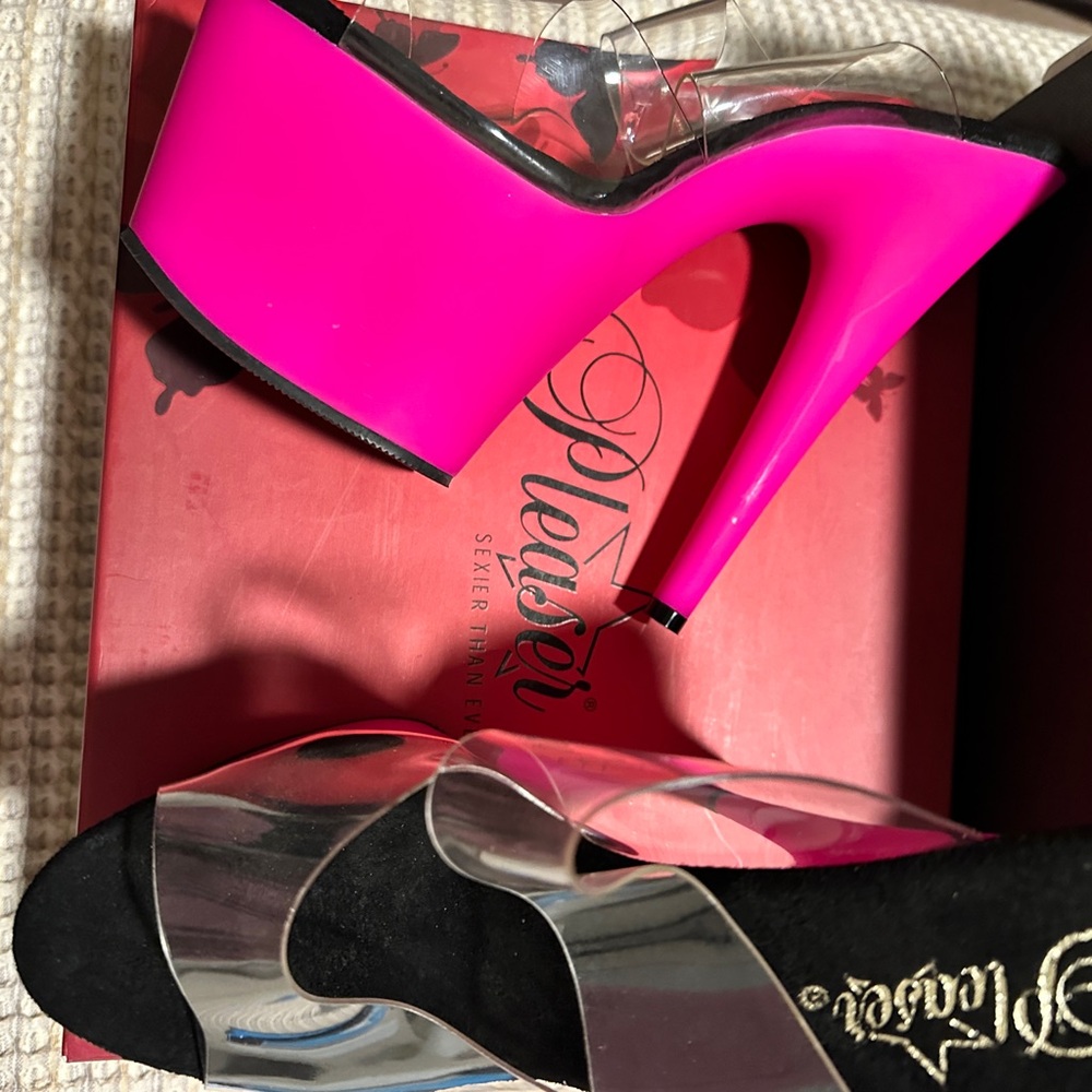 Hot Pink Platforms - Picture 6 of 10